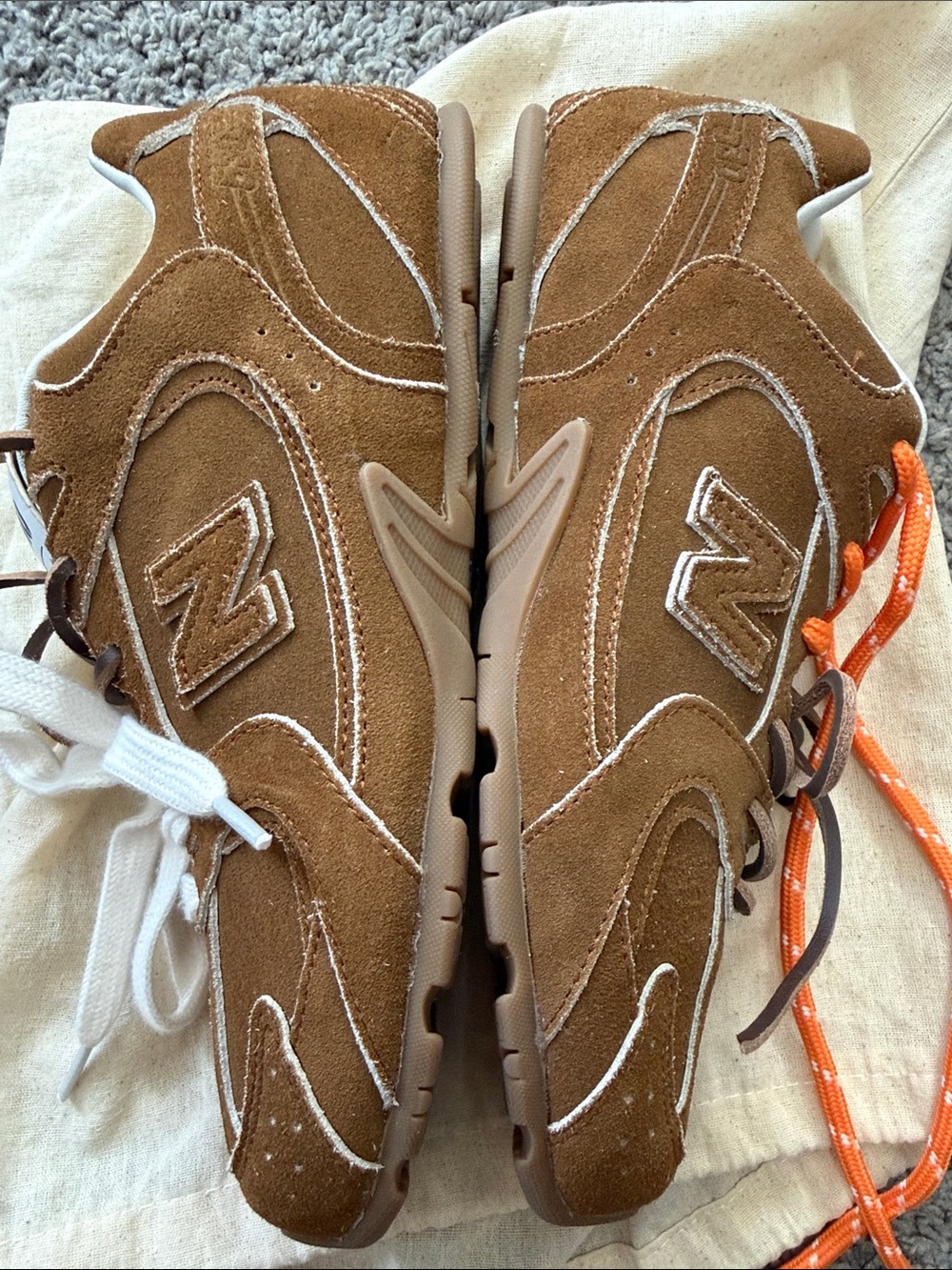 New Balance Brown Suede Sneakers with Orange and White Laces - Picture 6 of 7